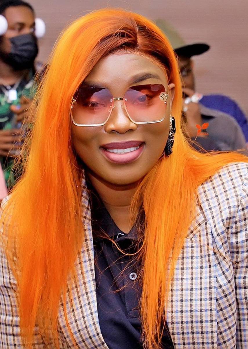 roseline-layo-